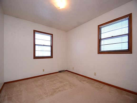 Bedroom designed for Queen size bed & dresser.