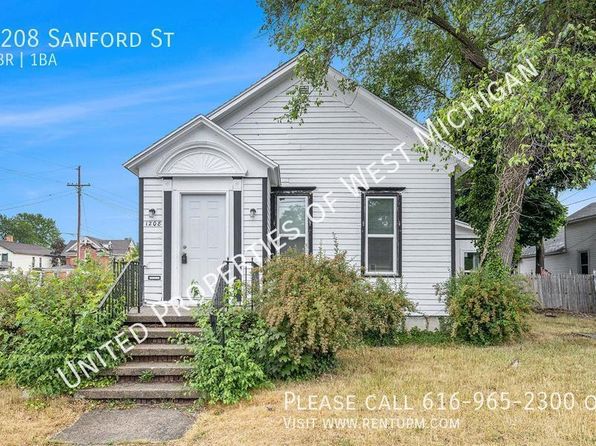 1208 Sanford St