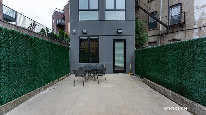Rented by Nooklyn NYC LLC | media 7