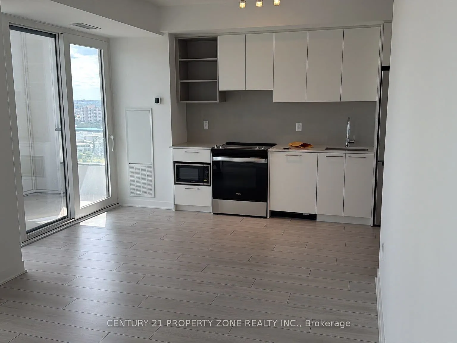 2 bed, $2,600 — Photo 2