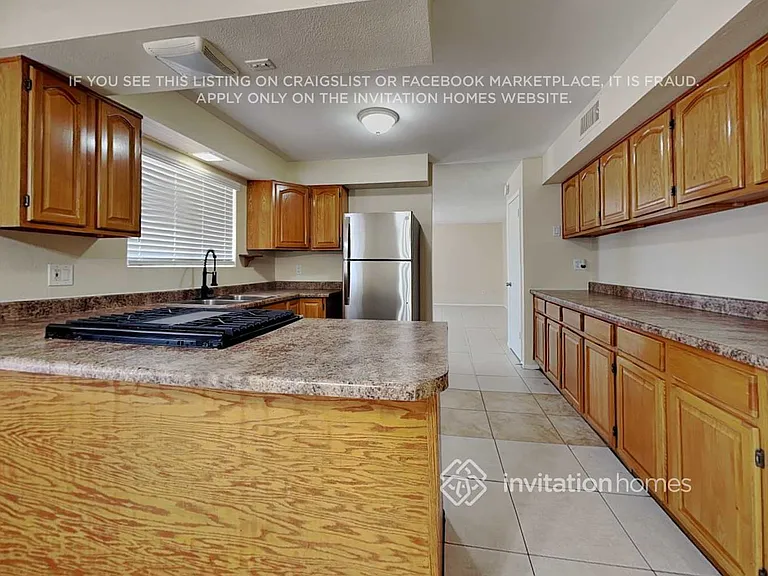 7115 W North Ln — Photo 9