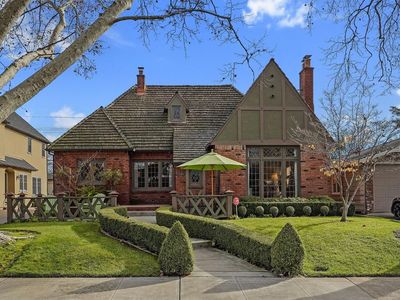 941 45th St, Sacramento, CA, 95819