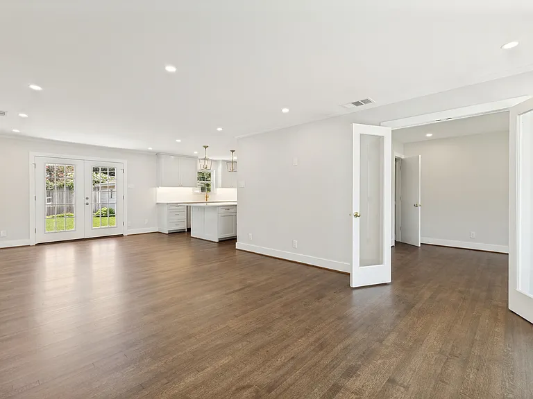 6536 Patrick Dr — Photo 5