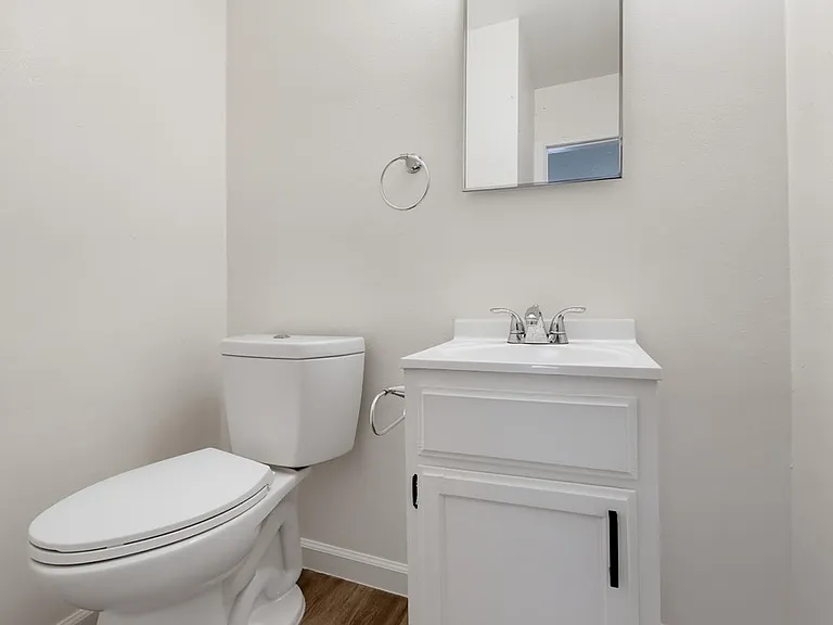 6407 10th Ave — Photo 7