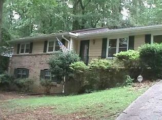 6072 Meadowbrook Dr, Norcross, GA 30093