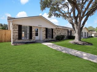 5040 Blue Glen Dr, The Colony, TX 75056