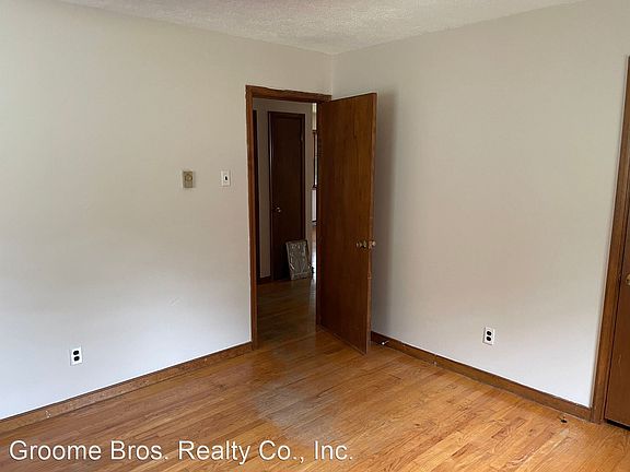 5th image of 7 N Linden Ave