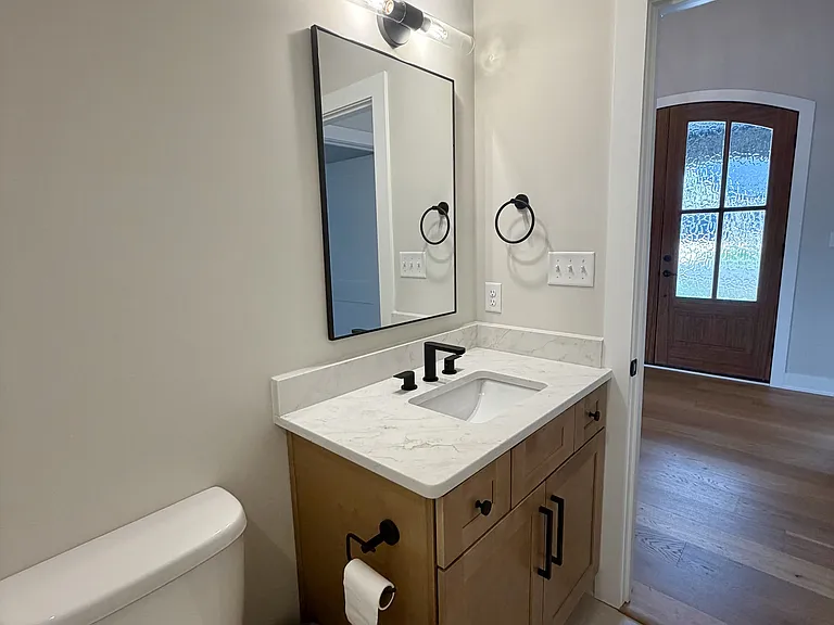 204 Crest Ridge Ct — Photo 43