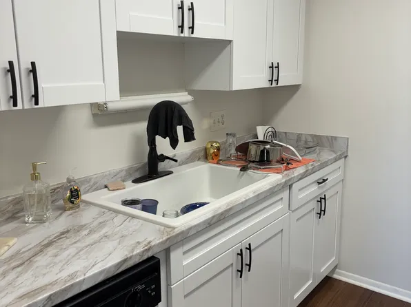 350 79th Ave N APT 122, Saint Petersburg, FL 33702