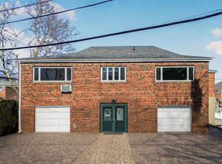 3223 Lucerne St, Bronx, NY 10465