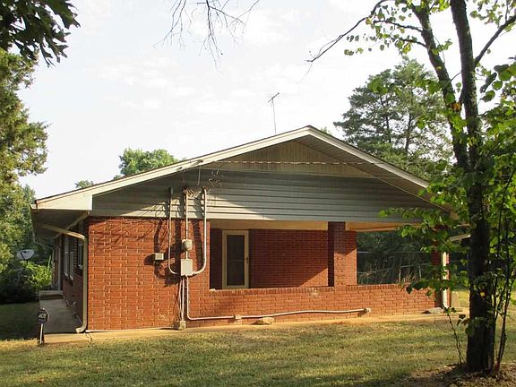 2nd image of 69 Lee Dr