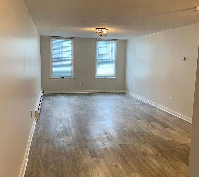 1st image of 14 Steamboat Wharf APT 11