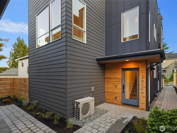 2618 A E Roy Street, Seattle, WA 98112