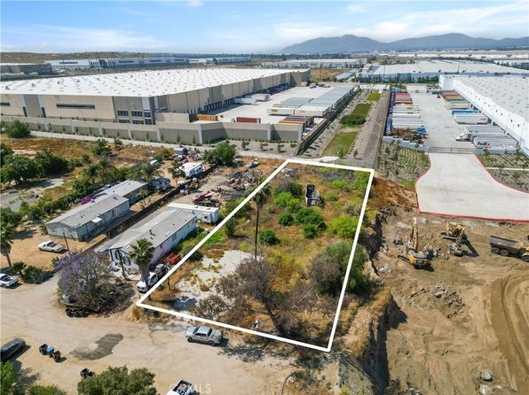 22738 Redwood Dr, Perris, CA 92570