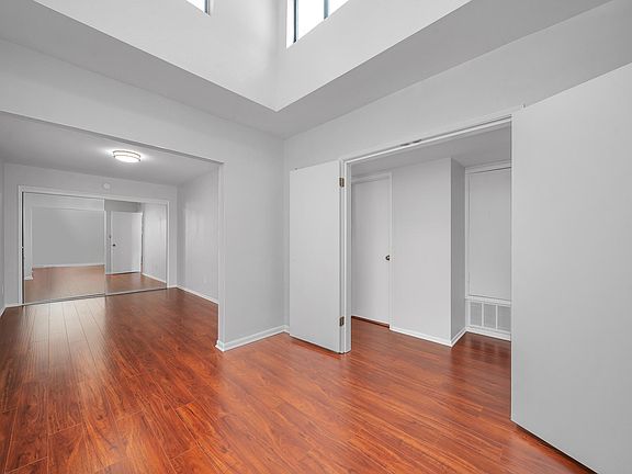 3rd image of 11260 Overland Ave APT 22E