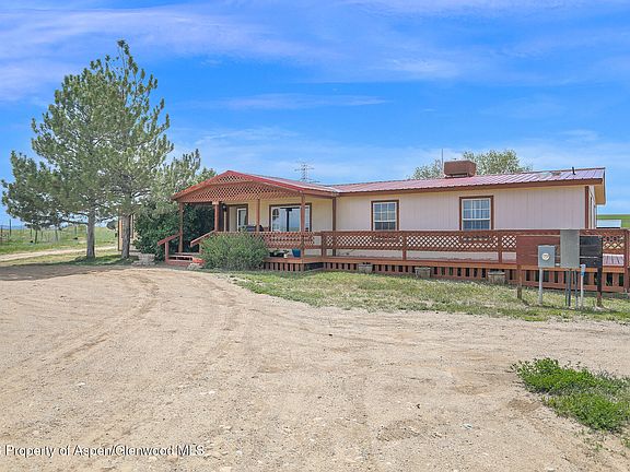 2nd image of 587 Roberts Rd