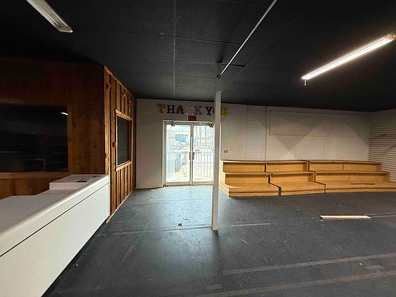 4th image of 608 Burnett St