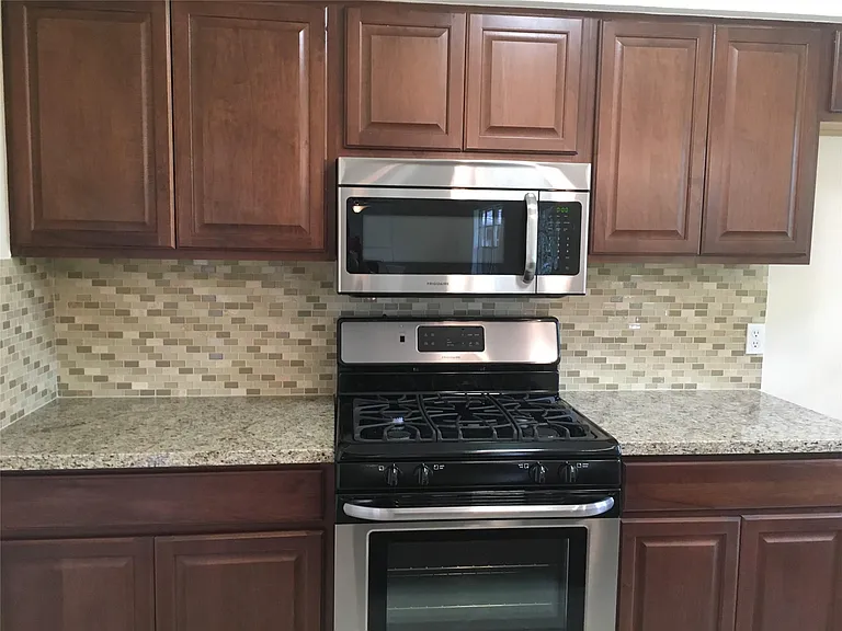 5115 Tashkent Dr — Photo 10