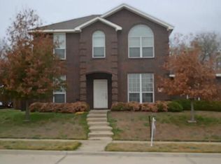 905 Mockingbird Ln, Glenn Heights, TX 75154