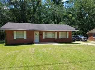 1811 Colvert St, Tuskegee Institute, AL 36088