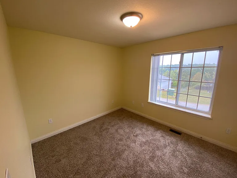 121 Kale Ct — Photo 17
