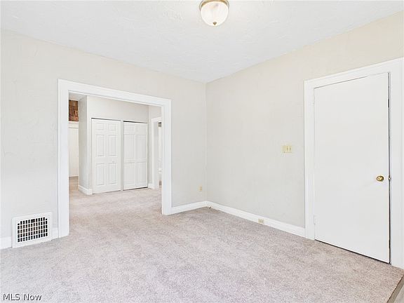 5th image of 535 Gage St