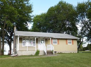 8368 Seemsville Rd, Northampton, PA 18067