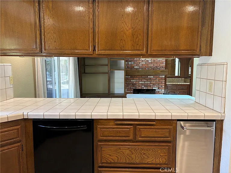 18886 Mount Walton Cir — Photo 16