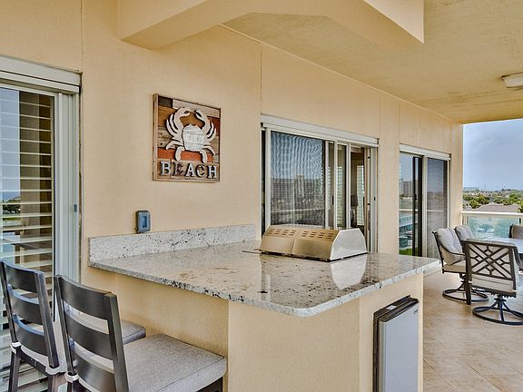 2nd image of 770 Harbor Blvd Unit 4B