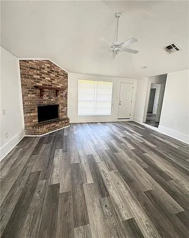 3 bed, 2.0 bath, 1256 sqft, $1,685 — Photo 2