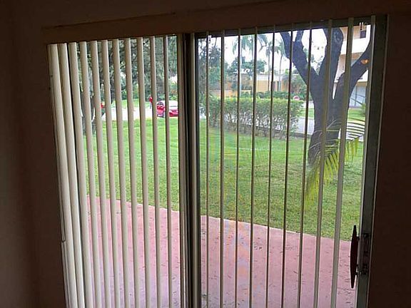 3rd image of 9365 Fontainebleau Blvd #0