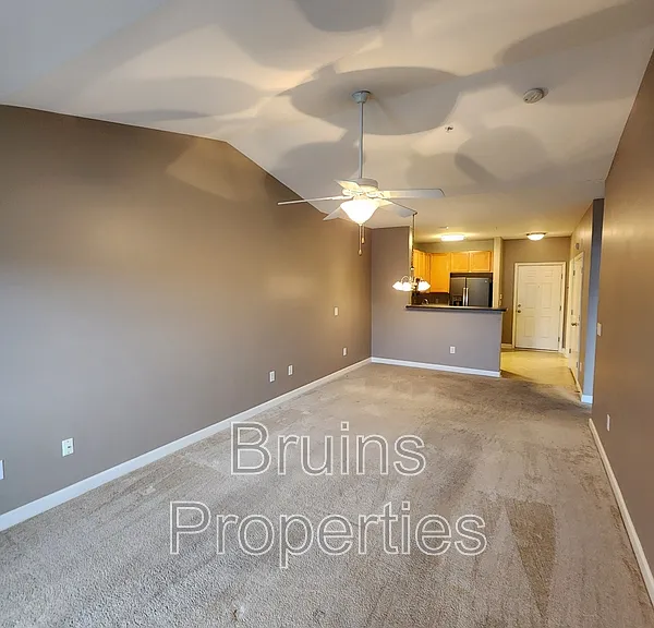 7104 W Friendly Ave #310 — Photo 5