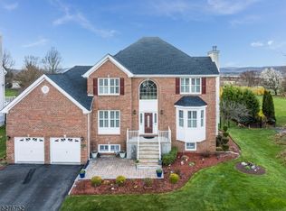 510 Dori Pl, Stewartsville, NJ 08886