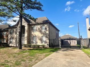 14318 Strutton Dr, Sugar Land, TX 77498