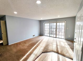 67 Rachel Ct, Franklin Park, NJ