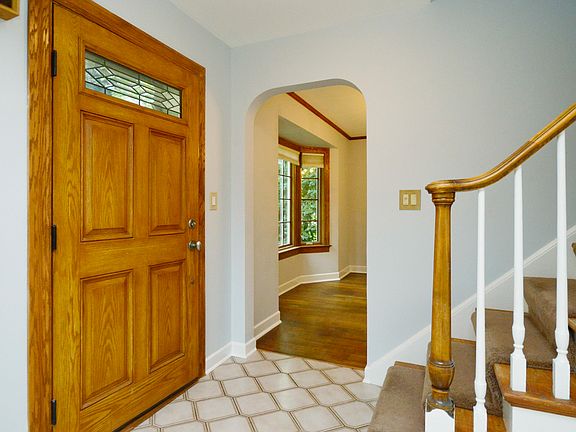 3rd image of 8532 Kedvale Ave