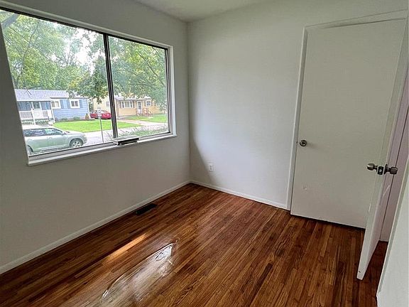 5th image of 1111 Congress Ave