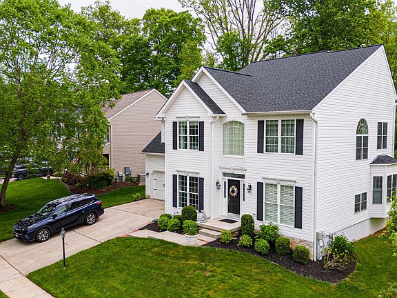 3rd image of 1513 Forest View Dr