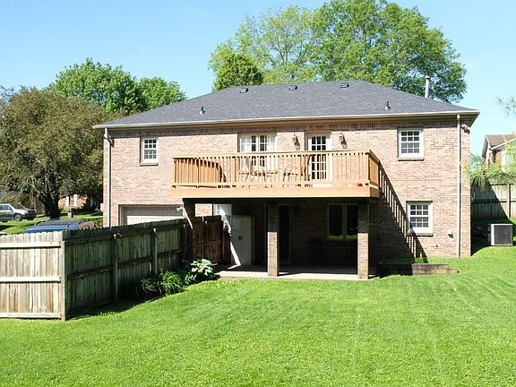 3rd image of 509 Garden Springs Dr