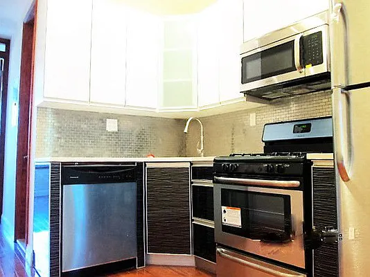 Rented by The Hamilton Group | media 25