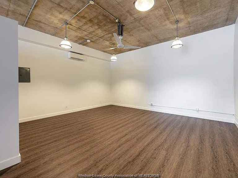 1445 Ouellette Ave — Photo 3