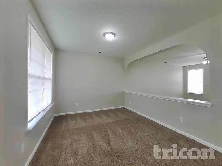 5330 Himalayan Dr — Photo 15