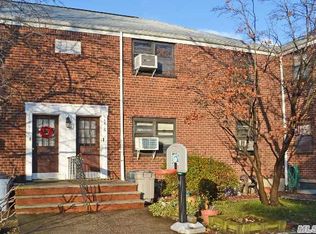 16803 19th Ave, Whitestone, NY 11357