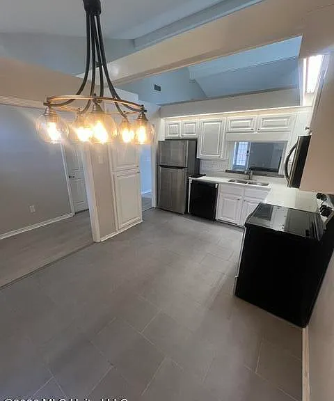 105 Northtown Dr — Photo 15