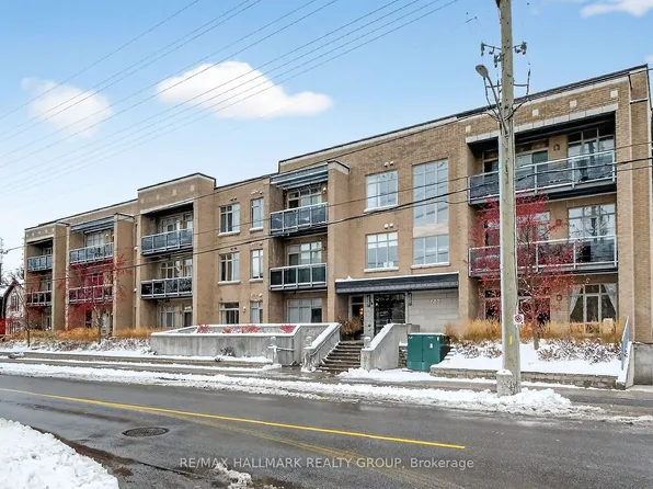 682 Churchill Ave N #210, Ottawa, ON K1Z 5G5