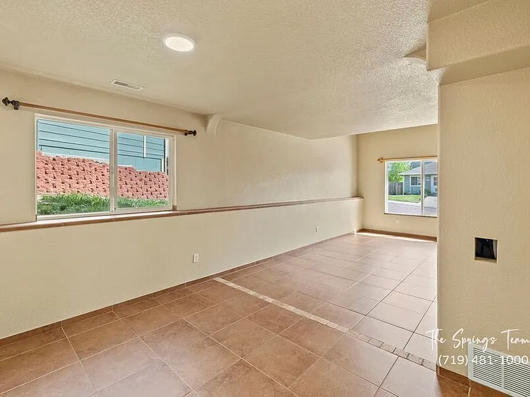 5232 Solar Ridge Dr — Photo 12