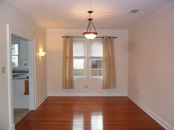 2nd image of 36 Fontainebleau Dr