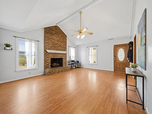 5th image of 2118 McCrays Mill Rd