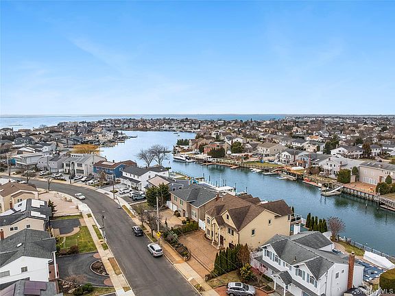 3rd image of 2904 Riverside Drive