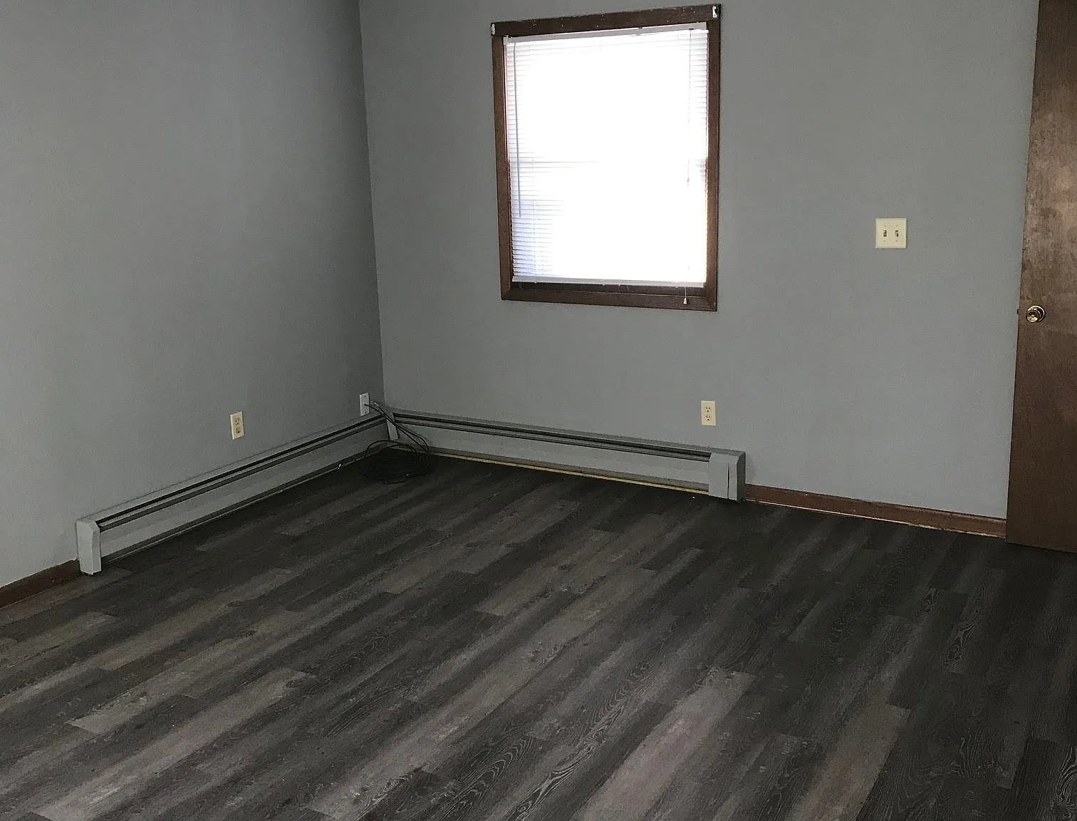 2 bed, $700 — Photo 2